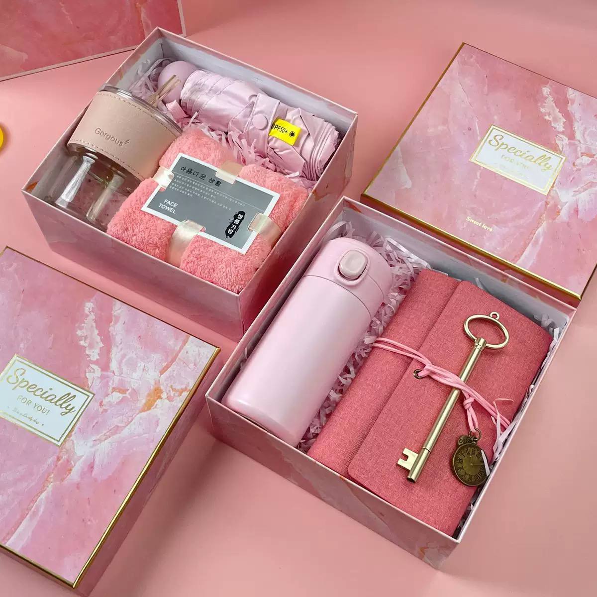 Themed gift box set 