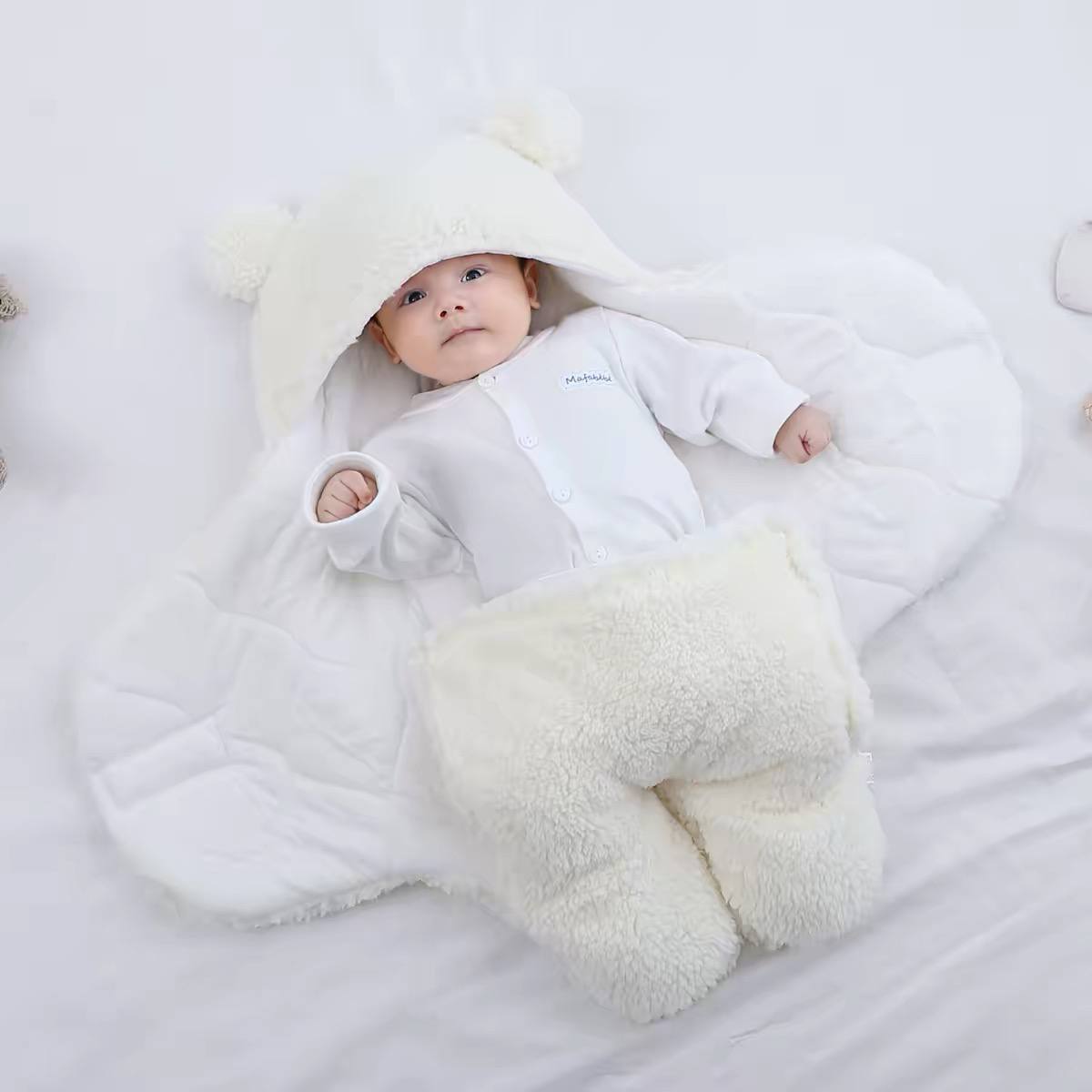 Baby Bear Hooded Swaddle Wrap – Fleece Sleeping Bag