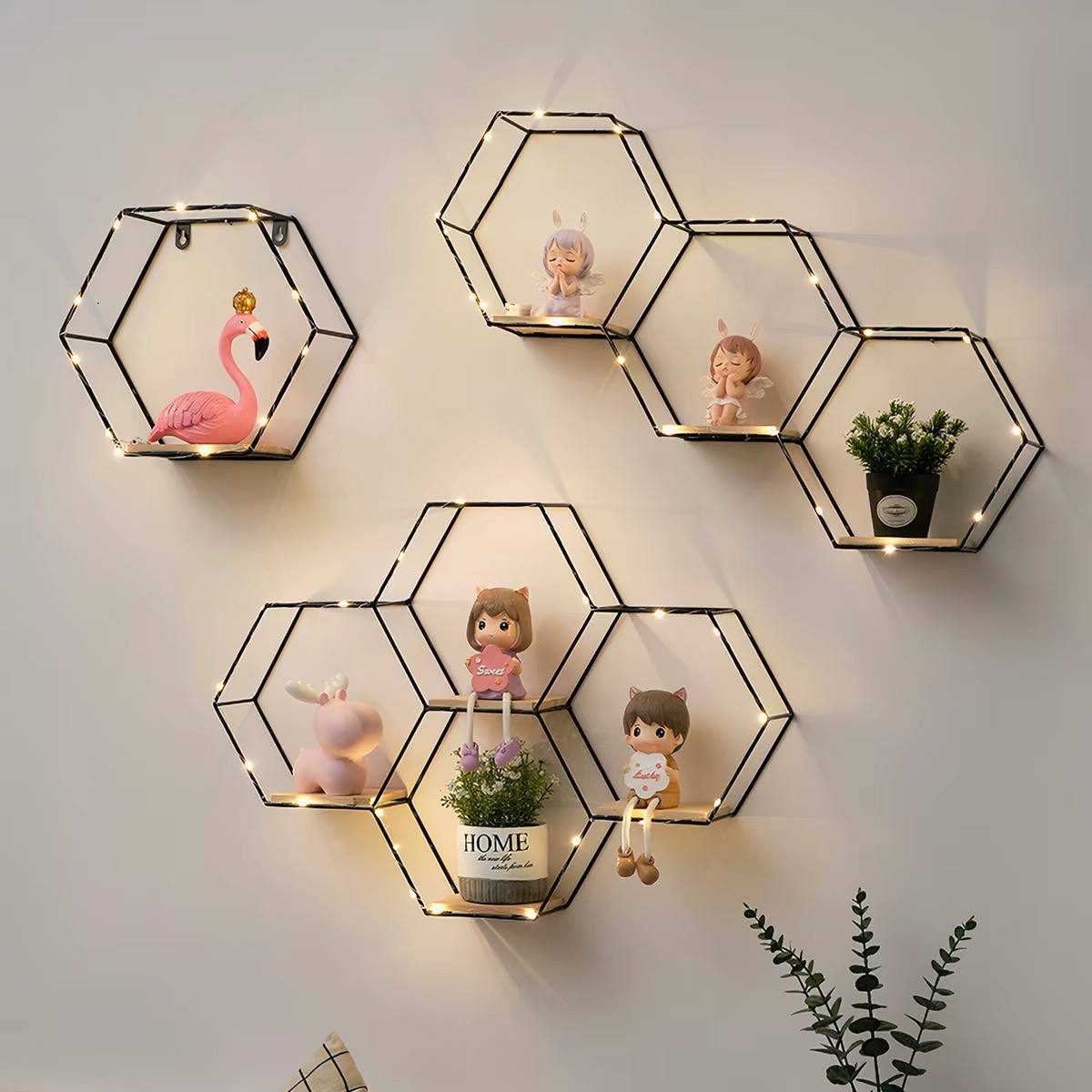 Fiira honeycomb wall shelf image 3