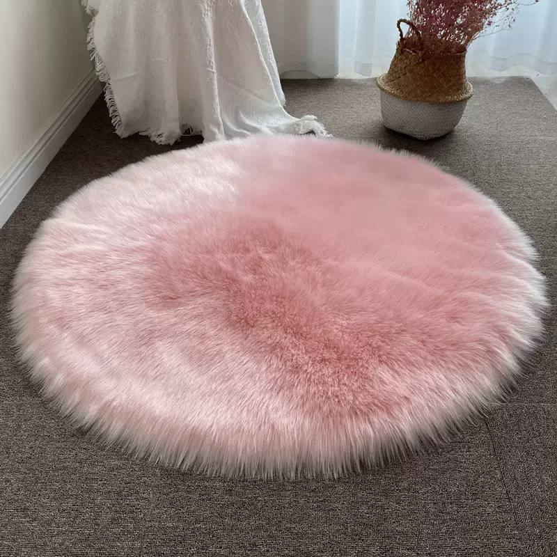 Faux fur sheepskin style rug  image 4