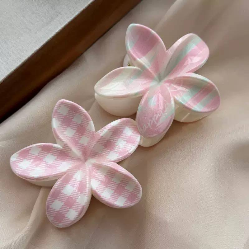 Floral Print Hair Clip image 3
