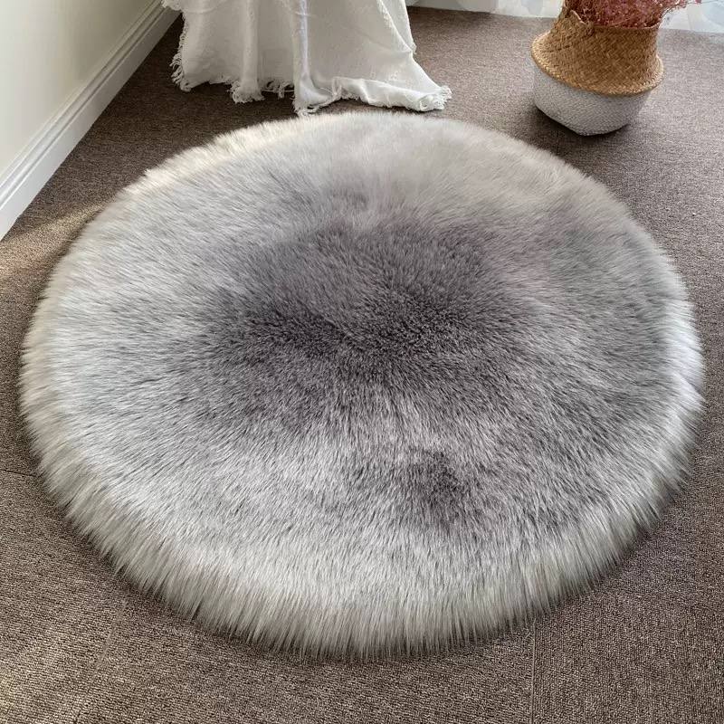 Faux fur sheepskin style rug  image 5