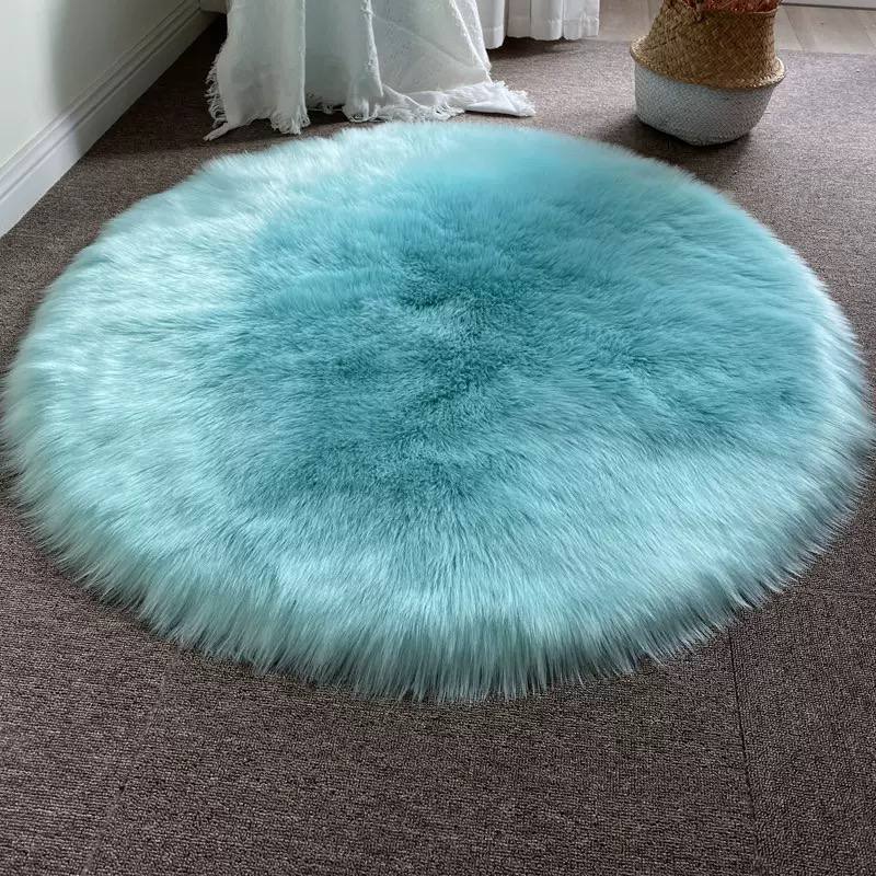 Faux fur sheepskin style rug  image 8